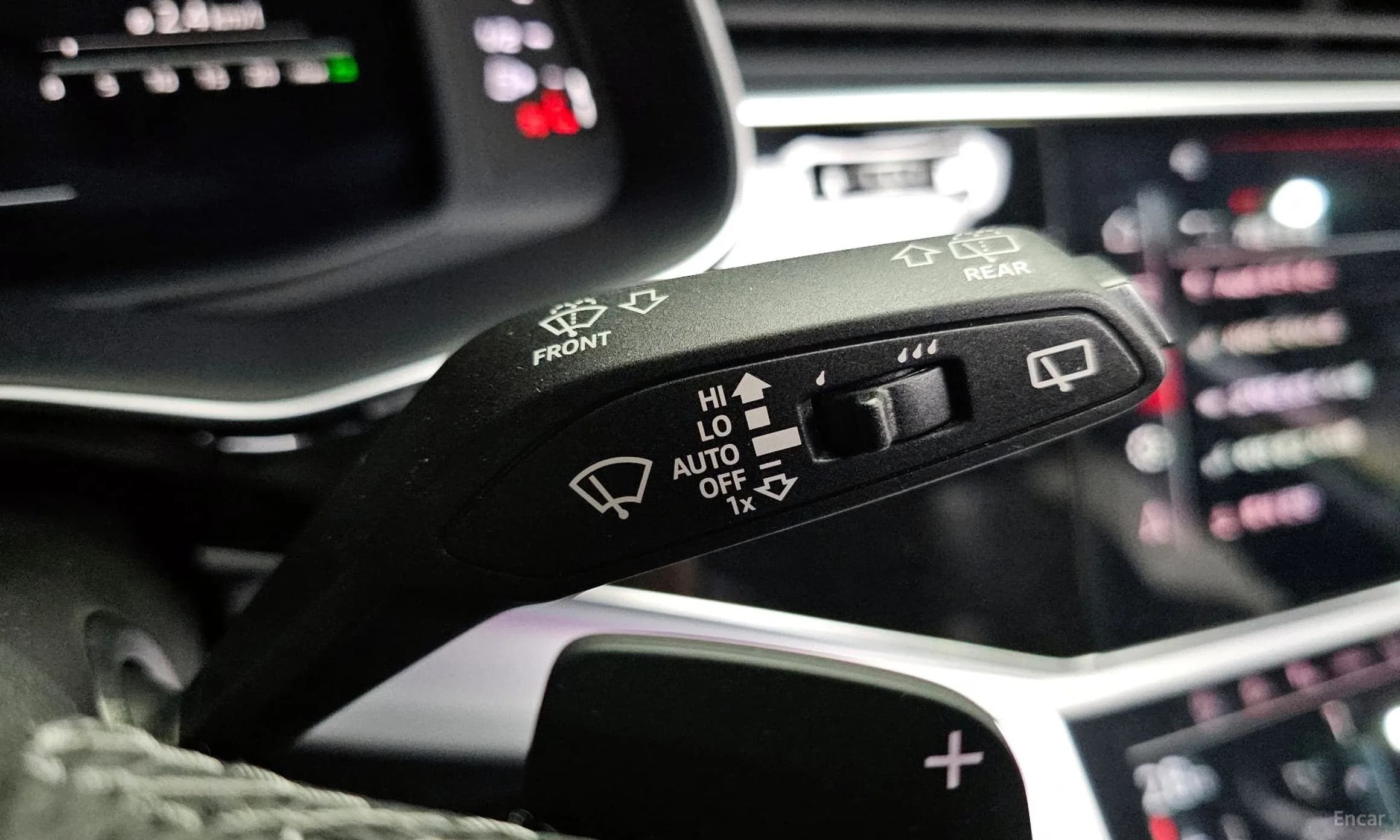 Q7 (4M)