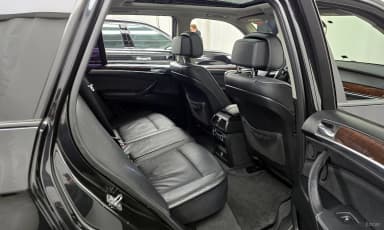X5 (E70)