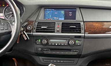 X5 (E70)