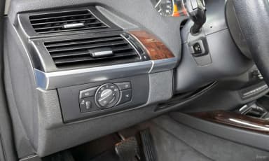 X5 (E70)