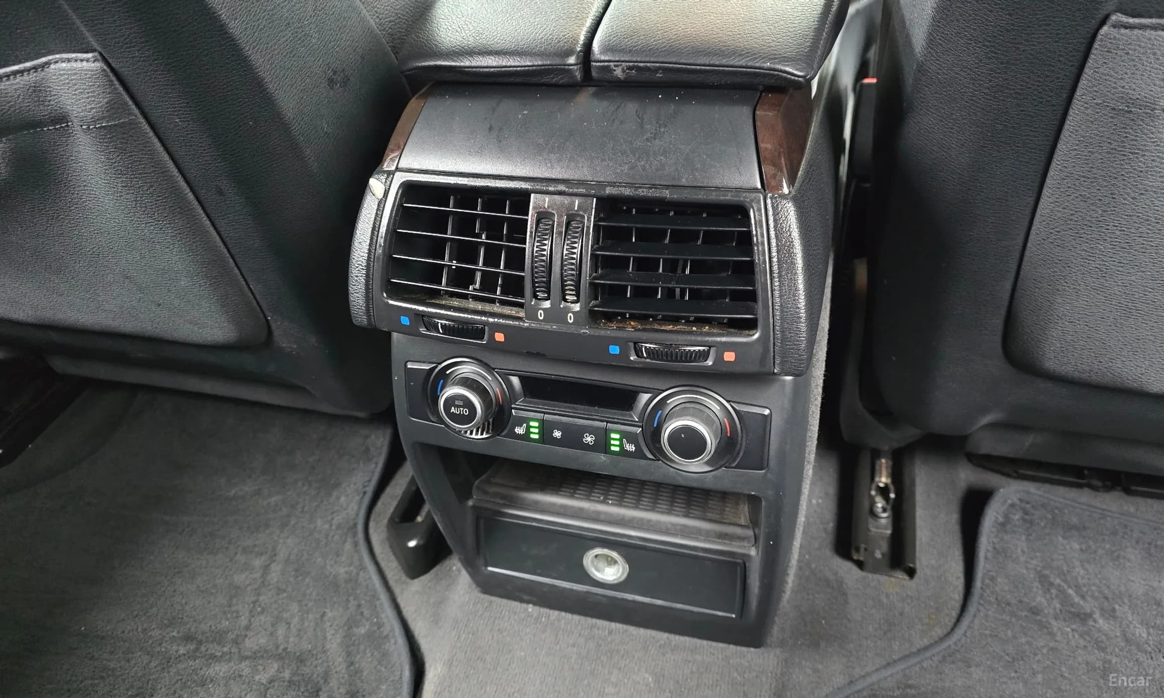 X5 (E70)