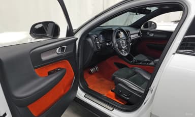 XC40