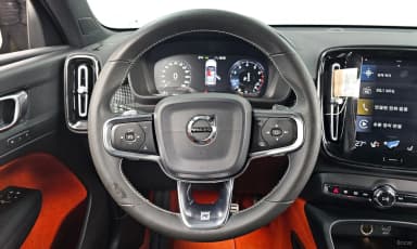 XC40