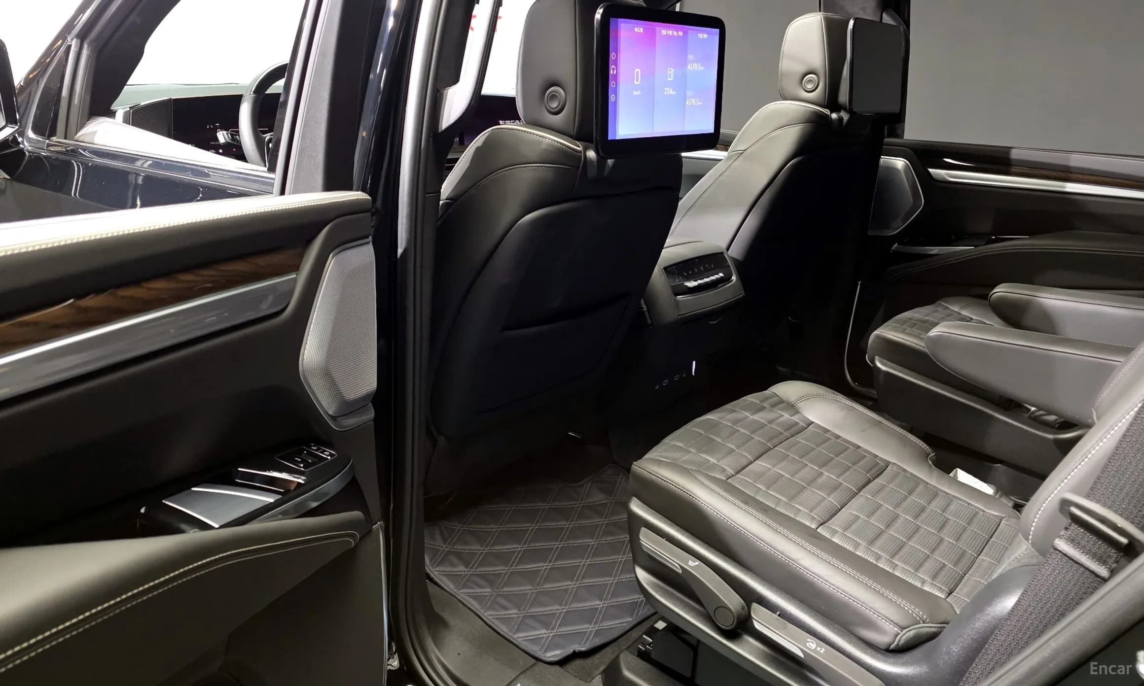 Escalade 5th Generation