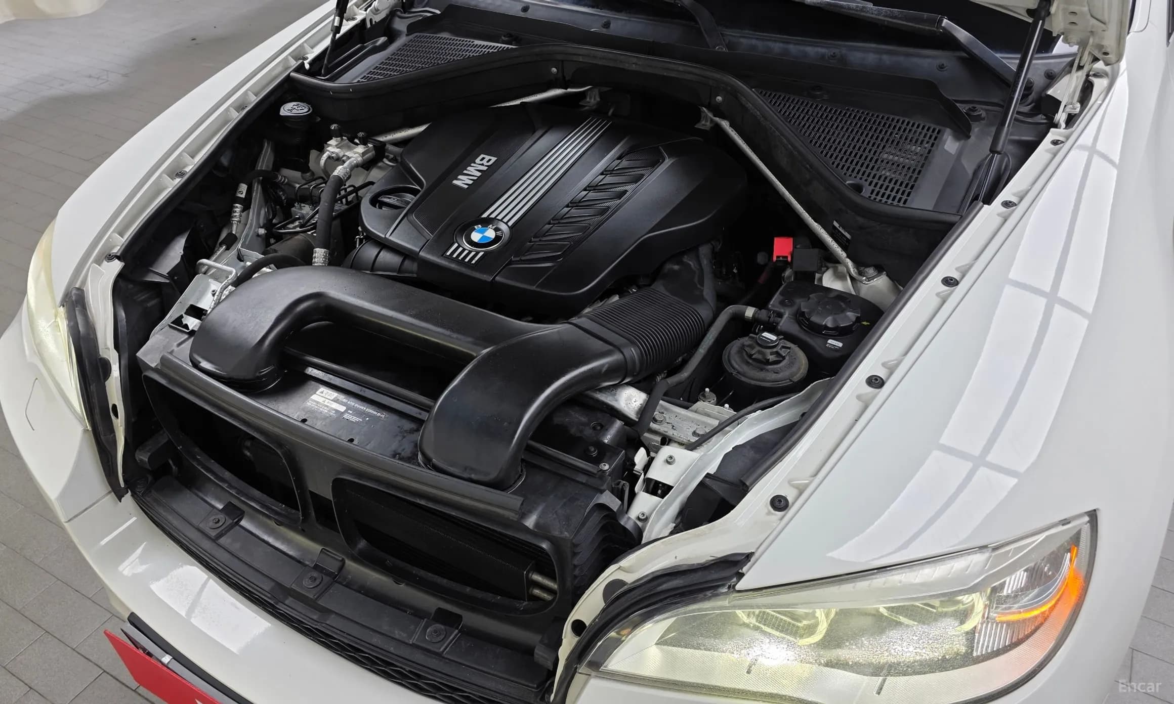 X6 (E71)