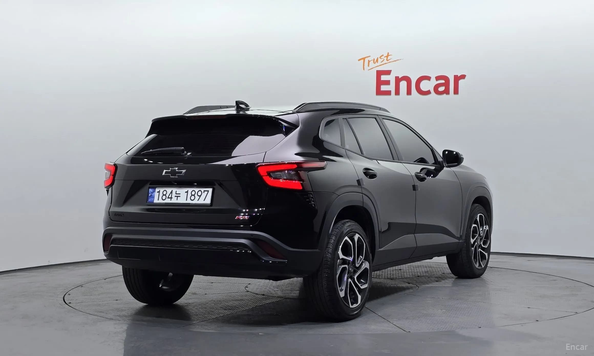 Trax Crossover