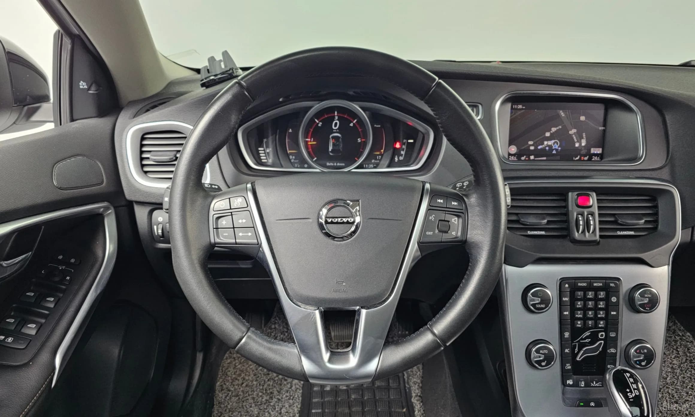 V40 Cross Country