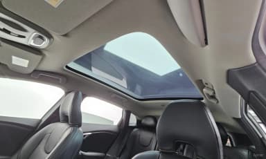 V40 Cross Country