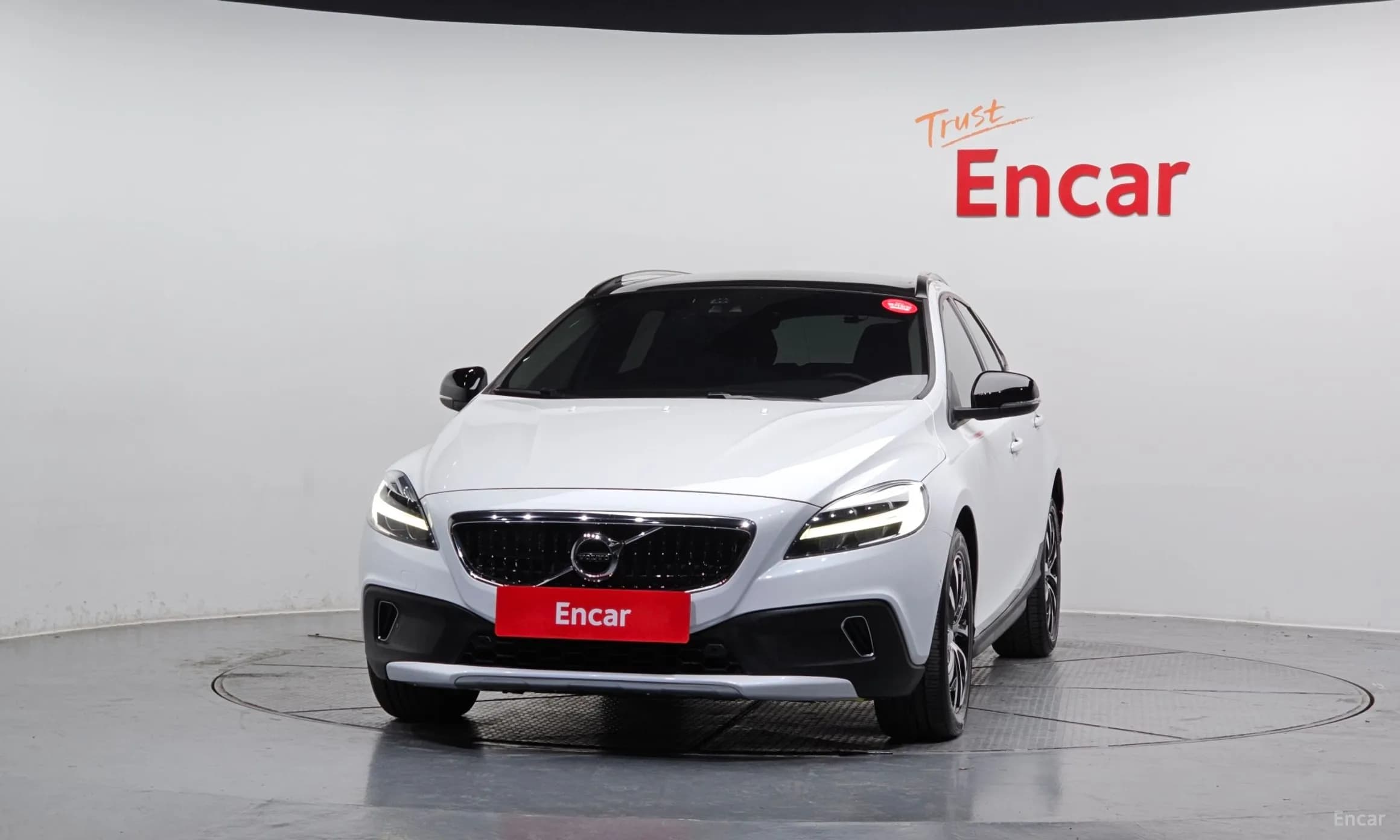 V40 Cross Country
