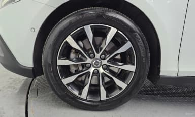 V40 Cross Country