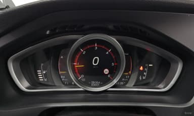 V40 Cross Country