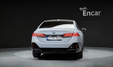5 Series (G60)