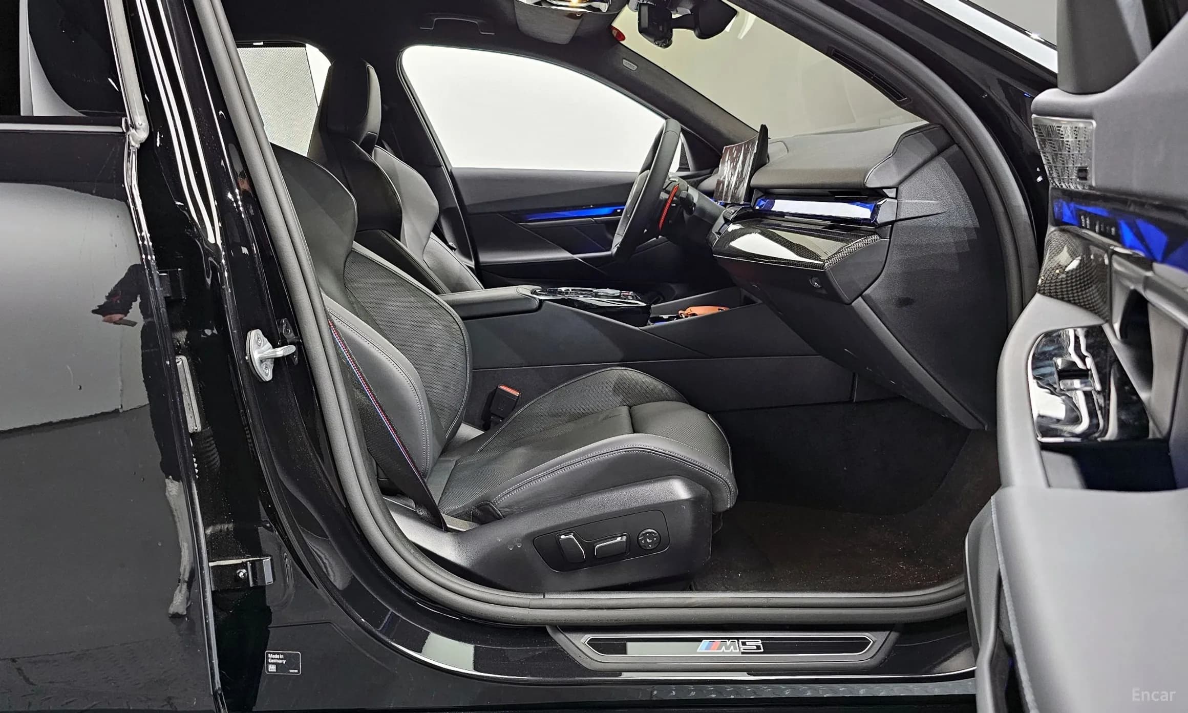 M5 (G90)