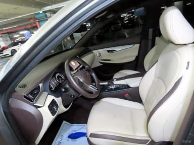 QX50 (P71A)
