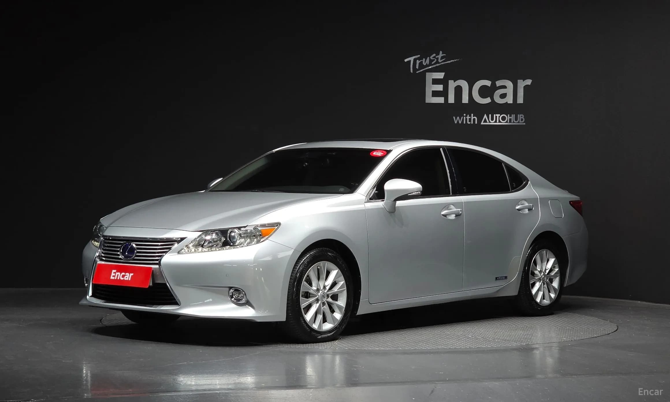 New ES300h