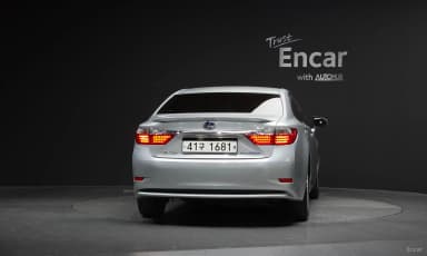 New ES300h