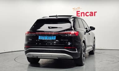 Q4 e-tron (F4)