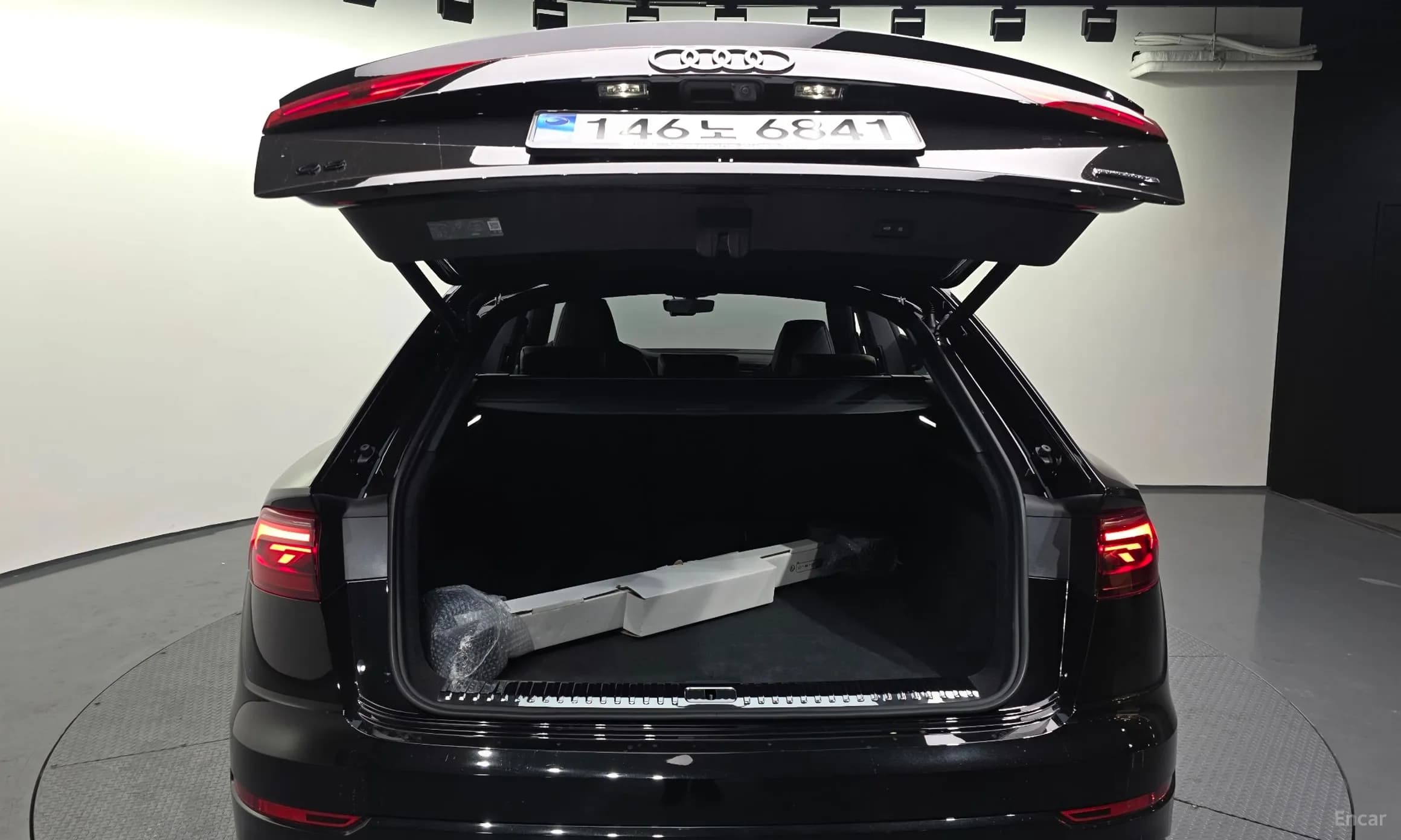 Q8 (4M)