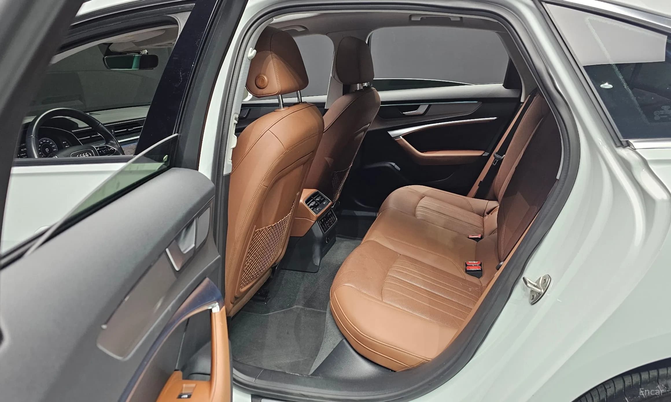 A6 (C8)