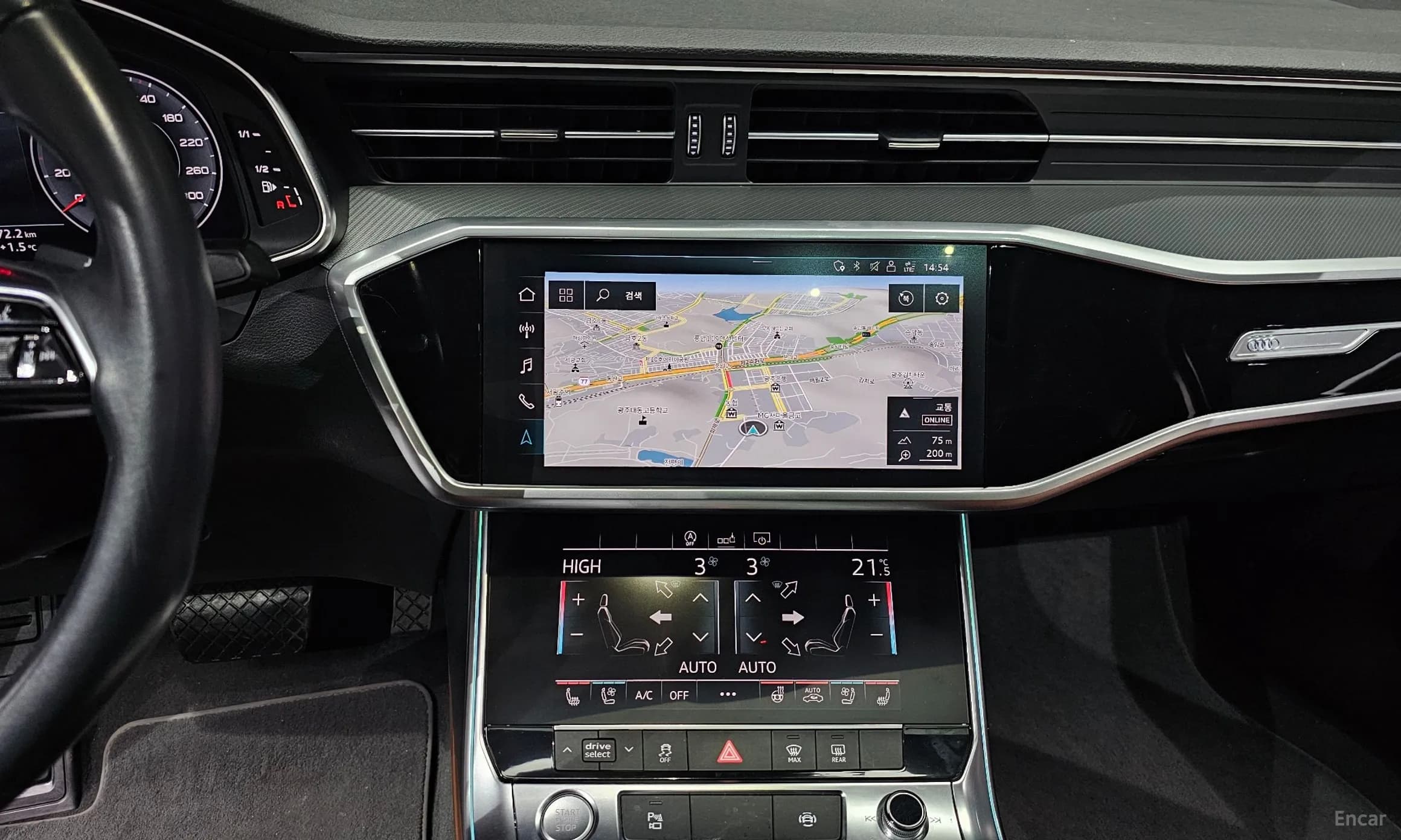 A6 (C8)