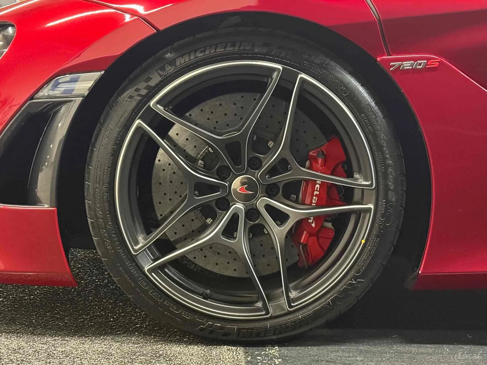 720S