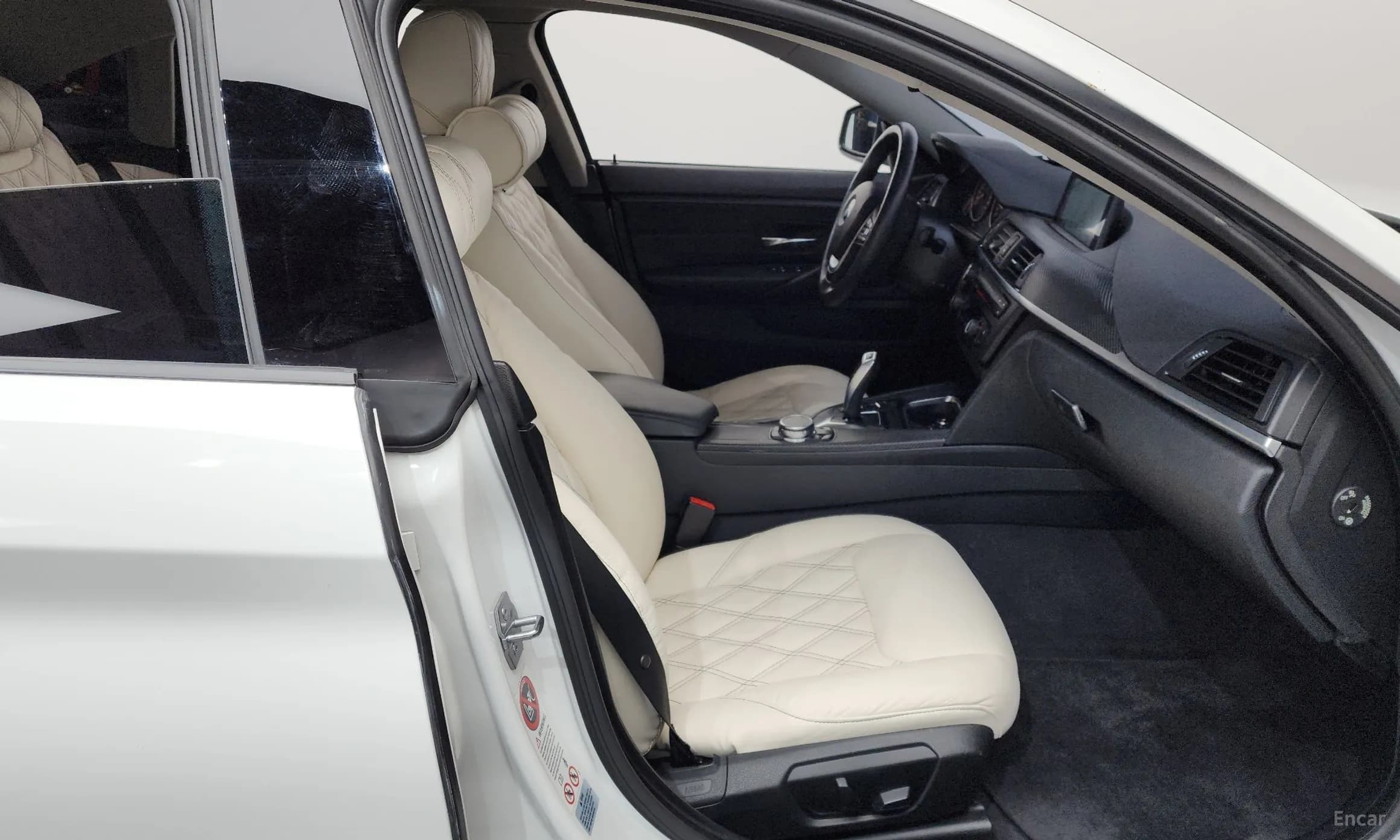 Series 4 (F32)