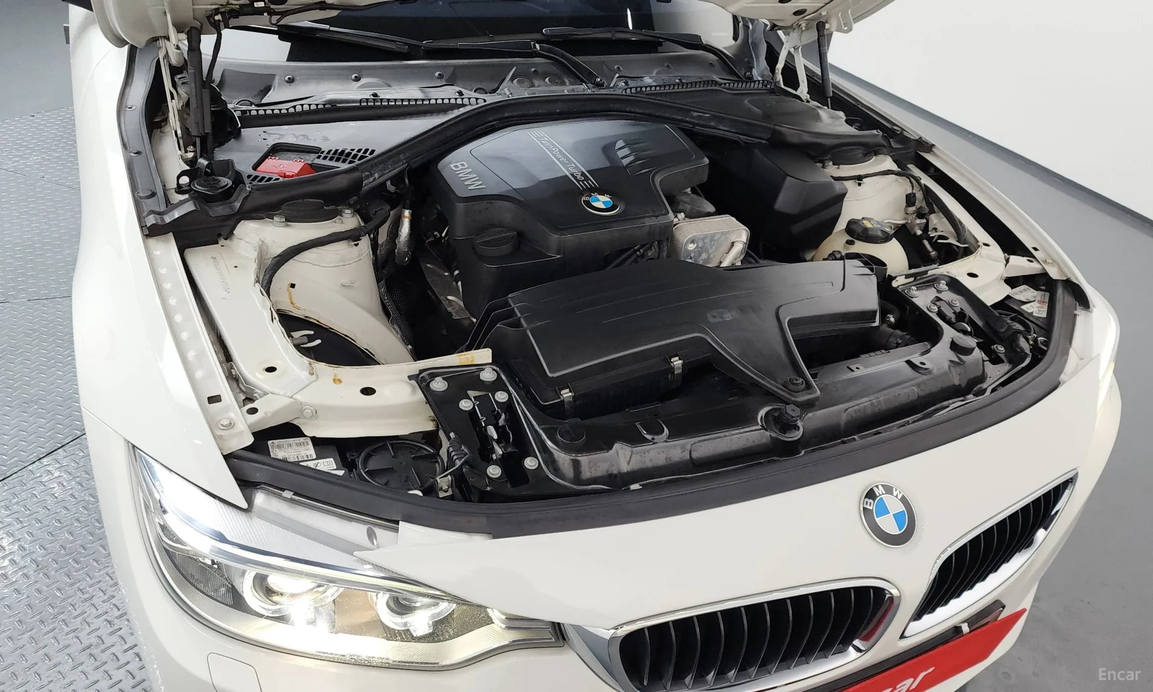 Series 4 (F32)