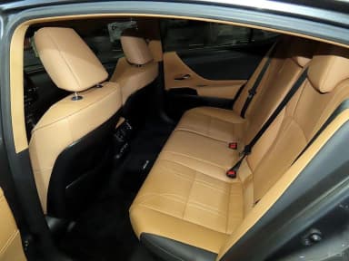 ES300h 7th Generation