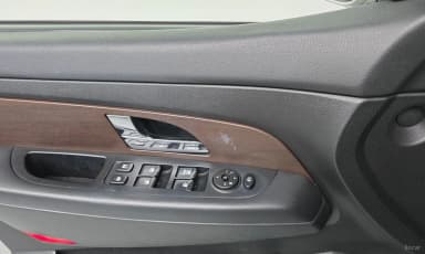Rexton W