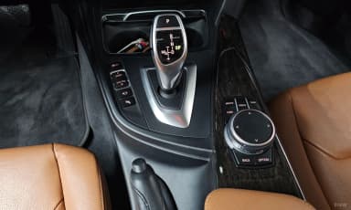Series 4 (F32)