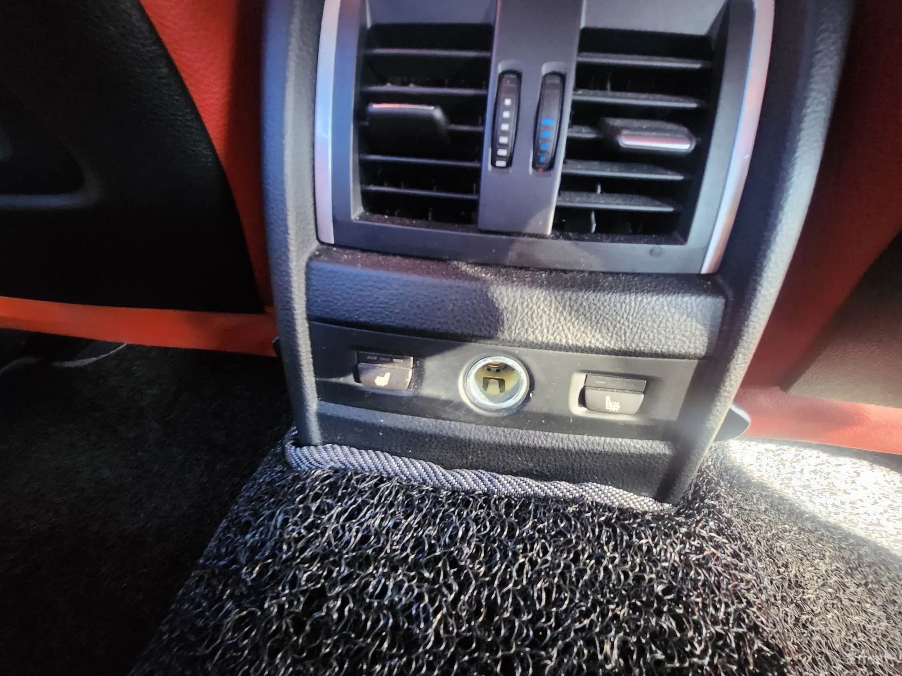 Series 4 (F32)