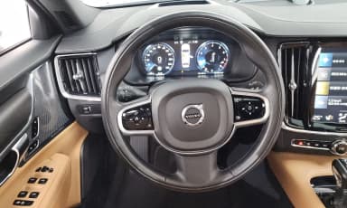 V90 Cross Country