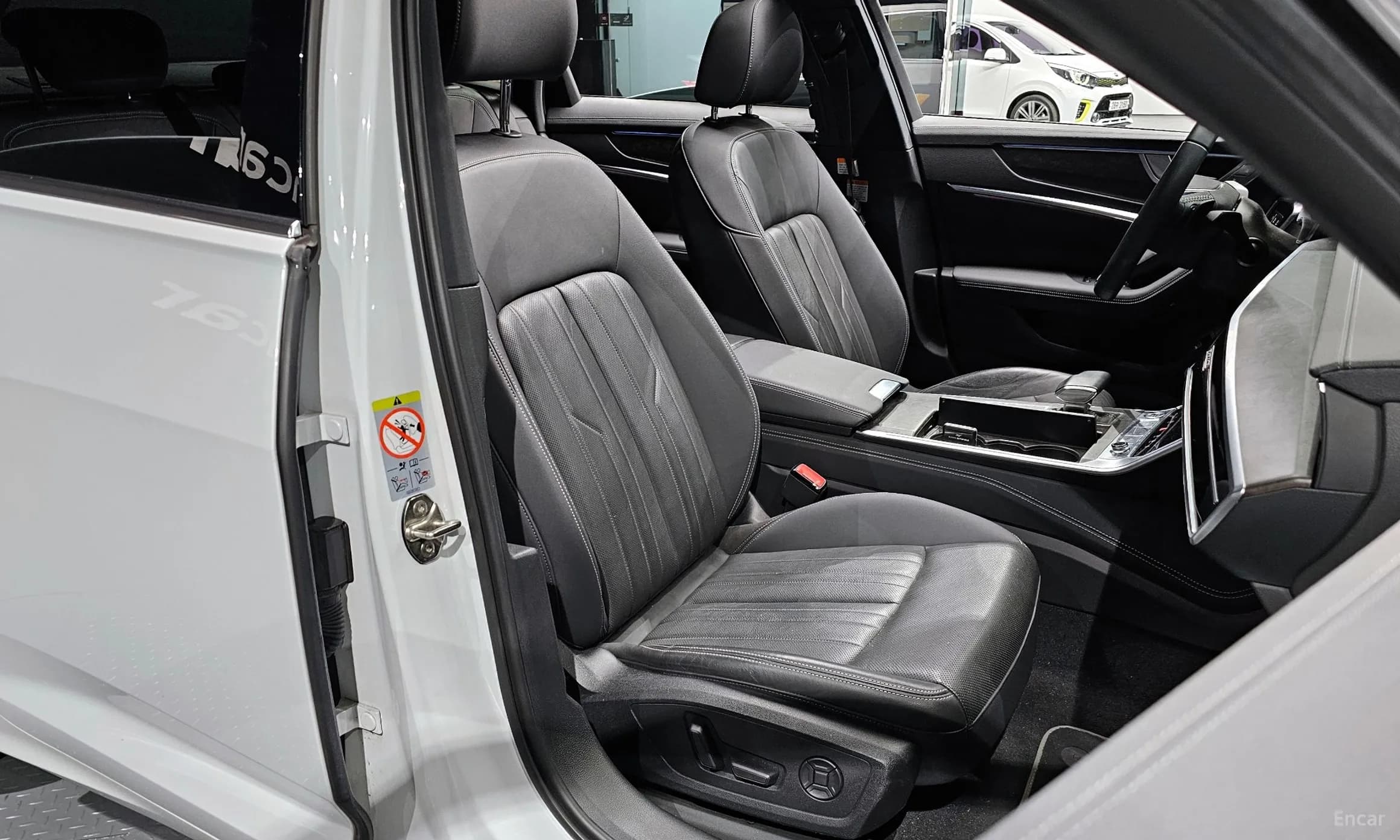 A6 (C8)