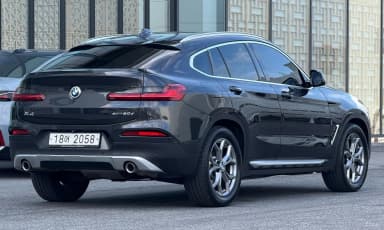 X4 (G02)