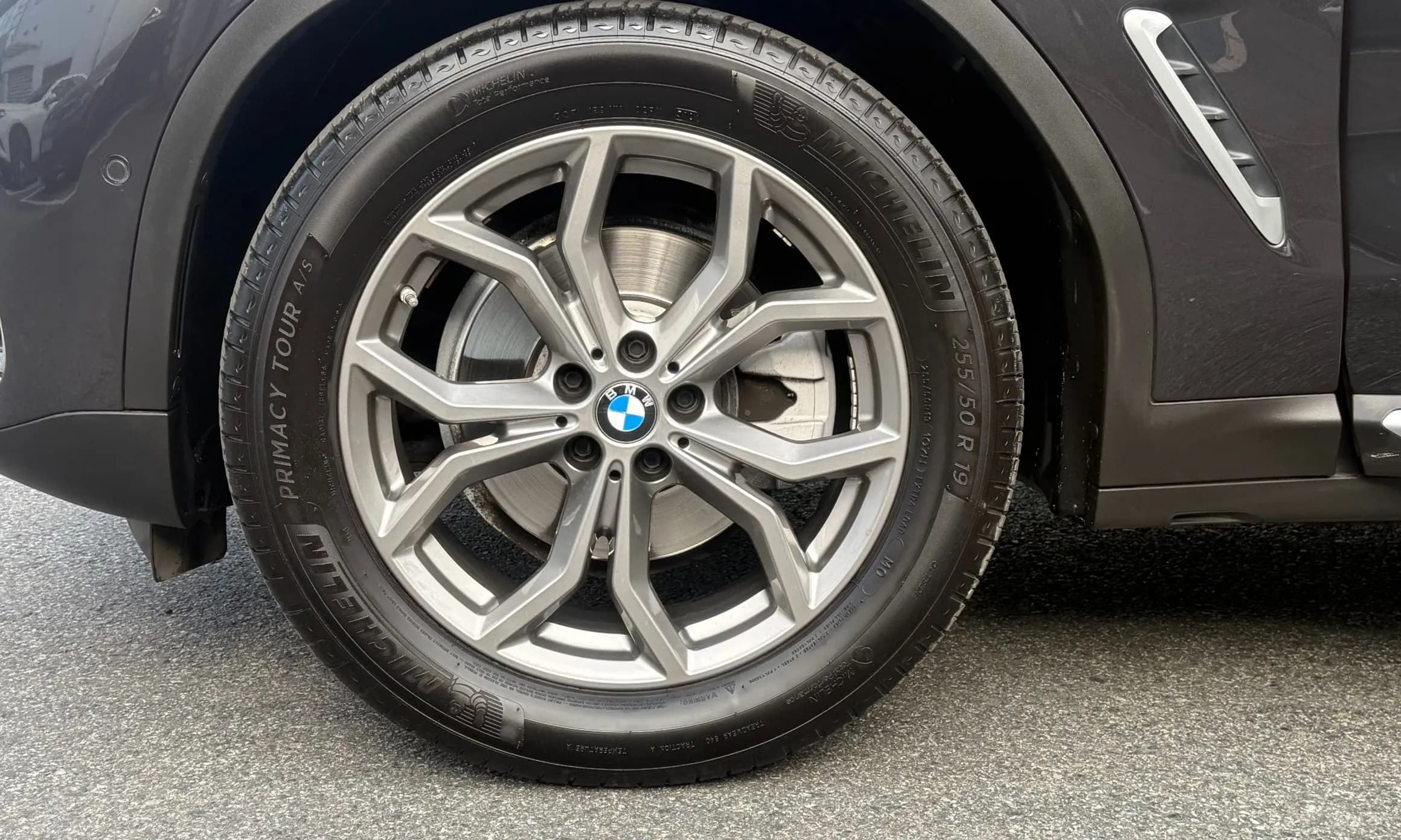 X4 (G02)