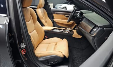 S90