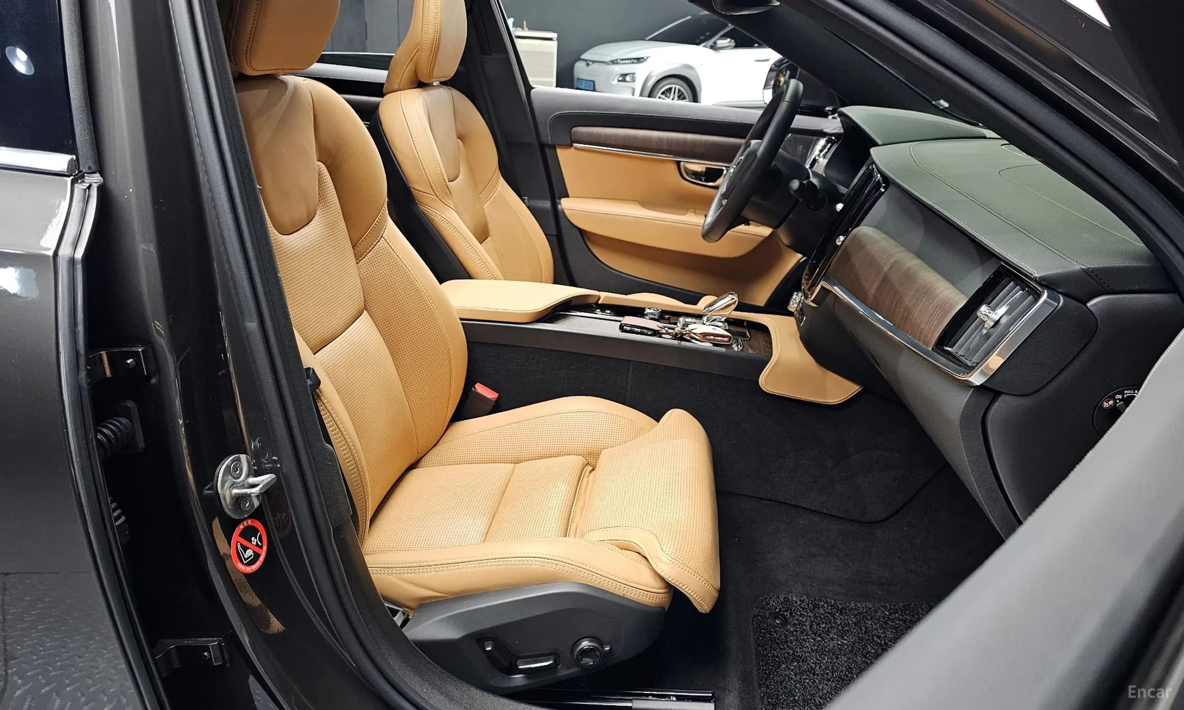 S90
