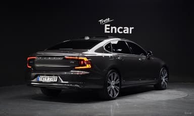 S90