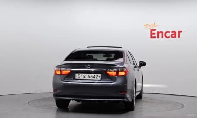 New ES300h