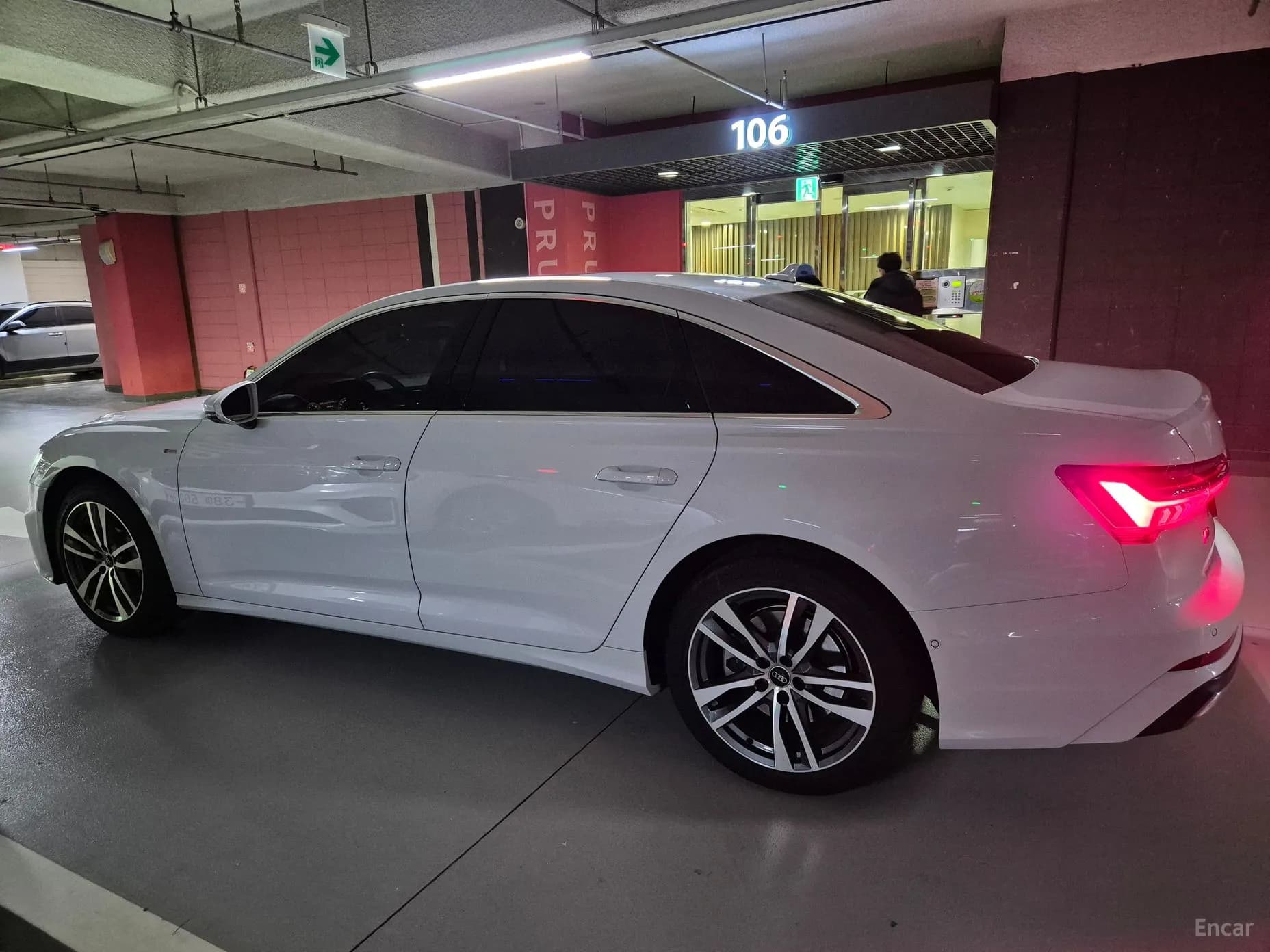 A6 (C8)