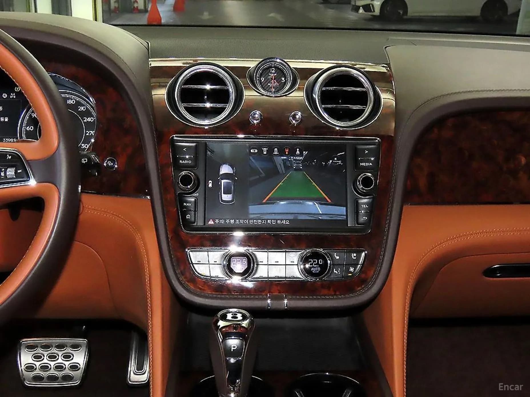 Bentayga