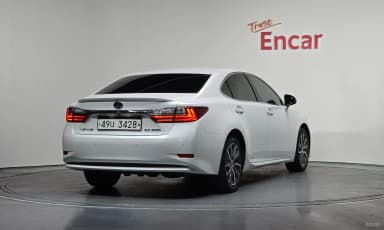 New ES300h