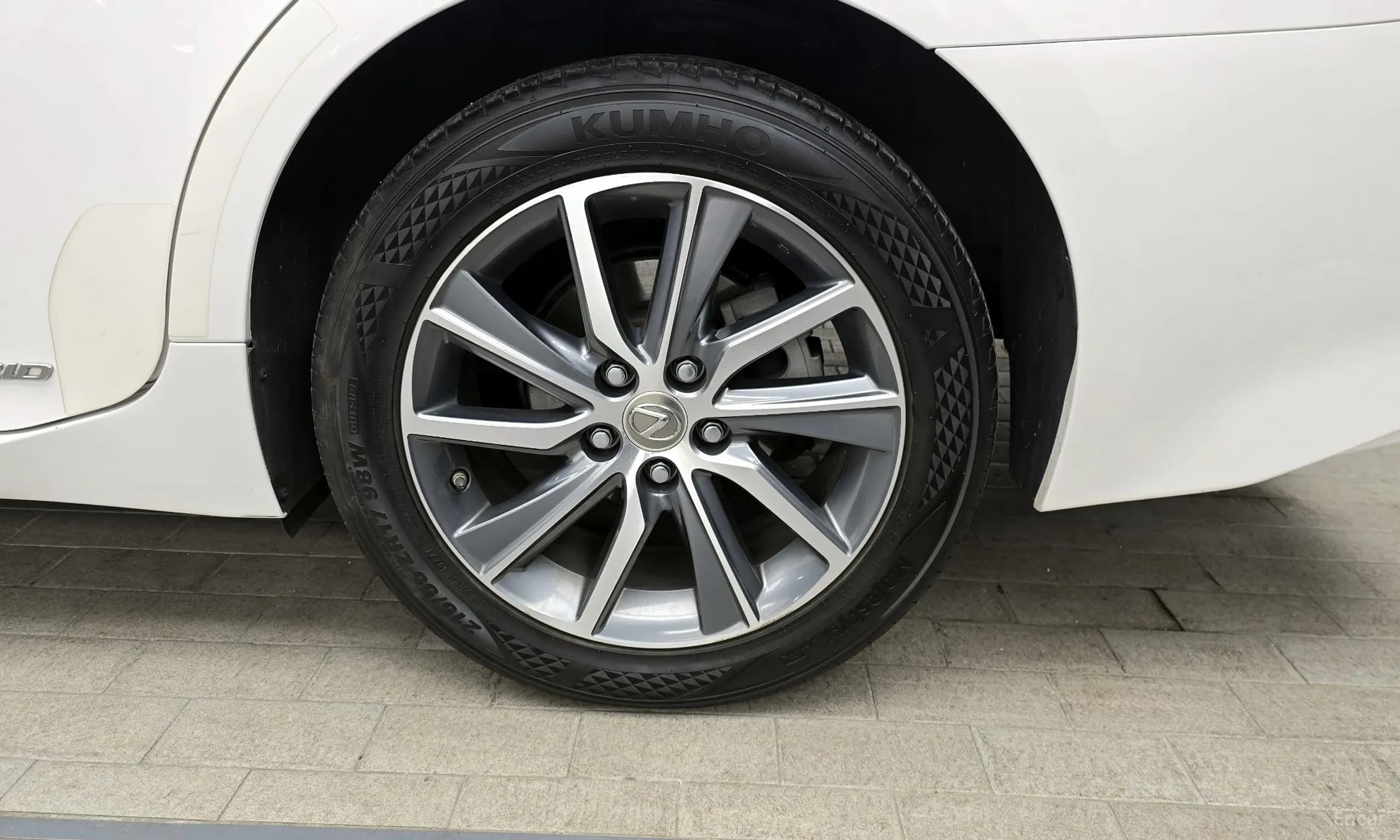 New ES300h
