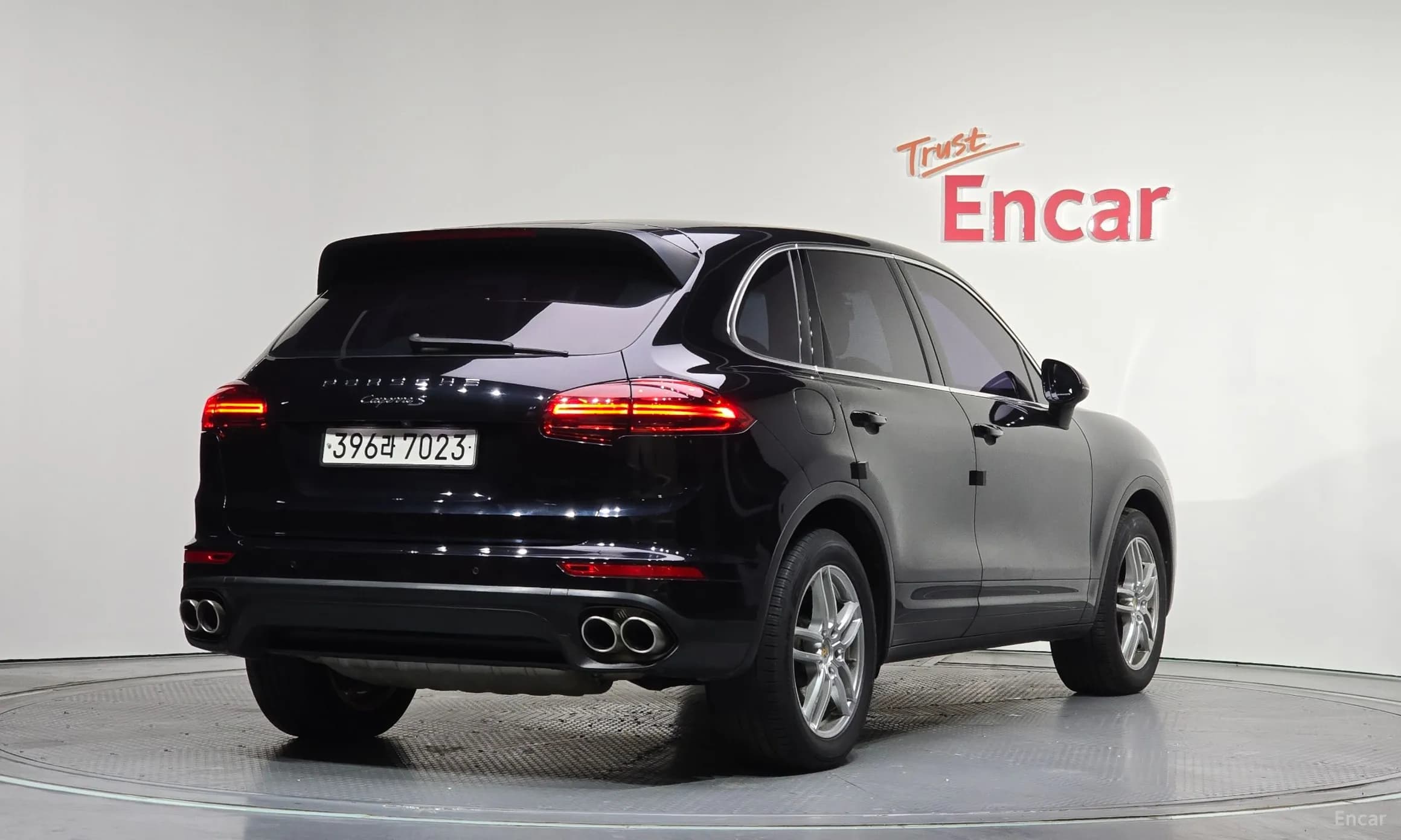 New Cayenne