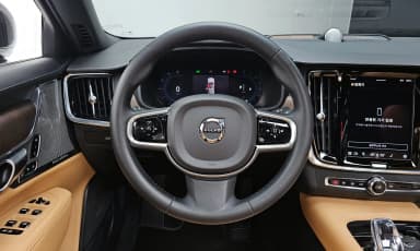 S90
