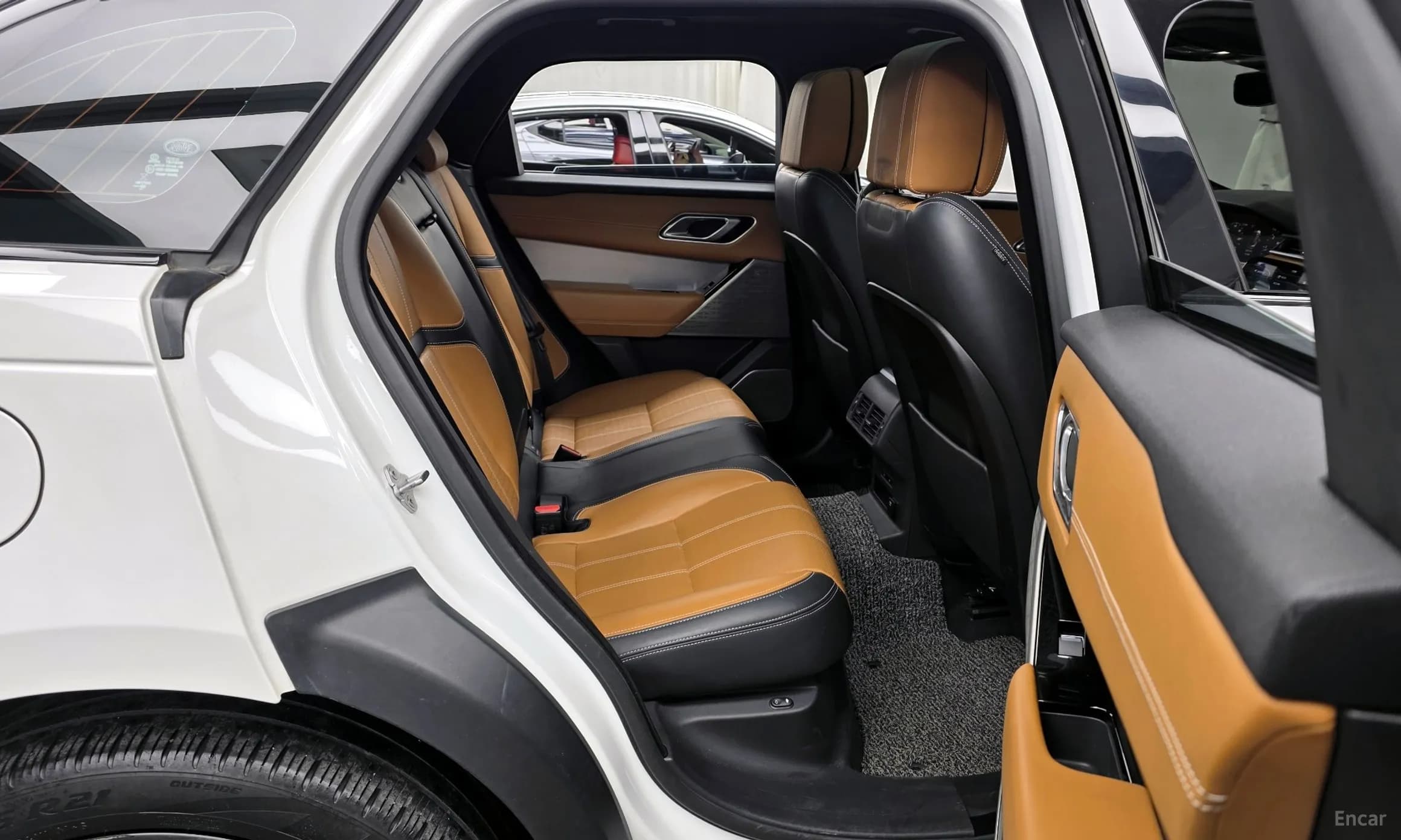 Range Rover Bella