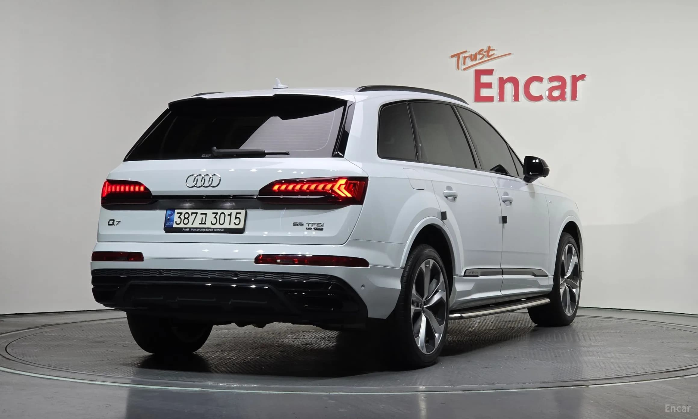 Q7 (4M)