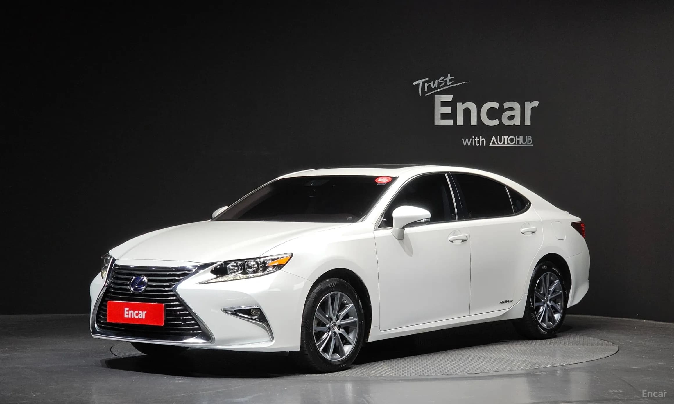 New ES300h