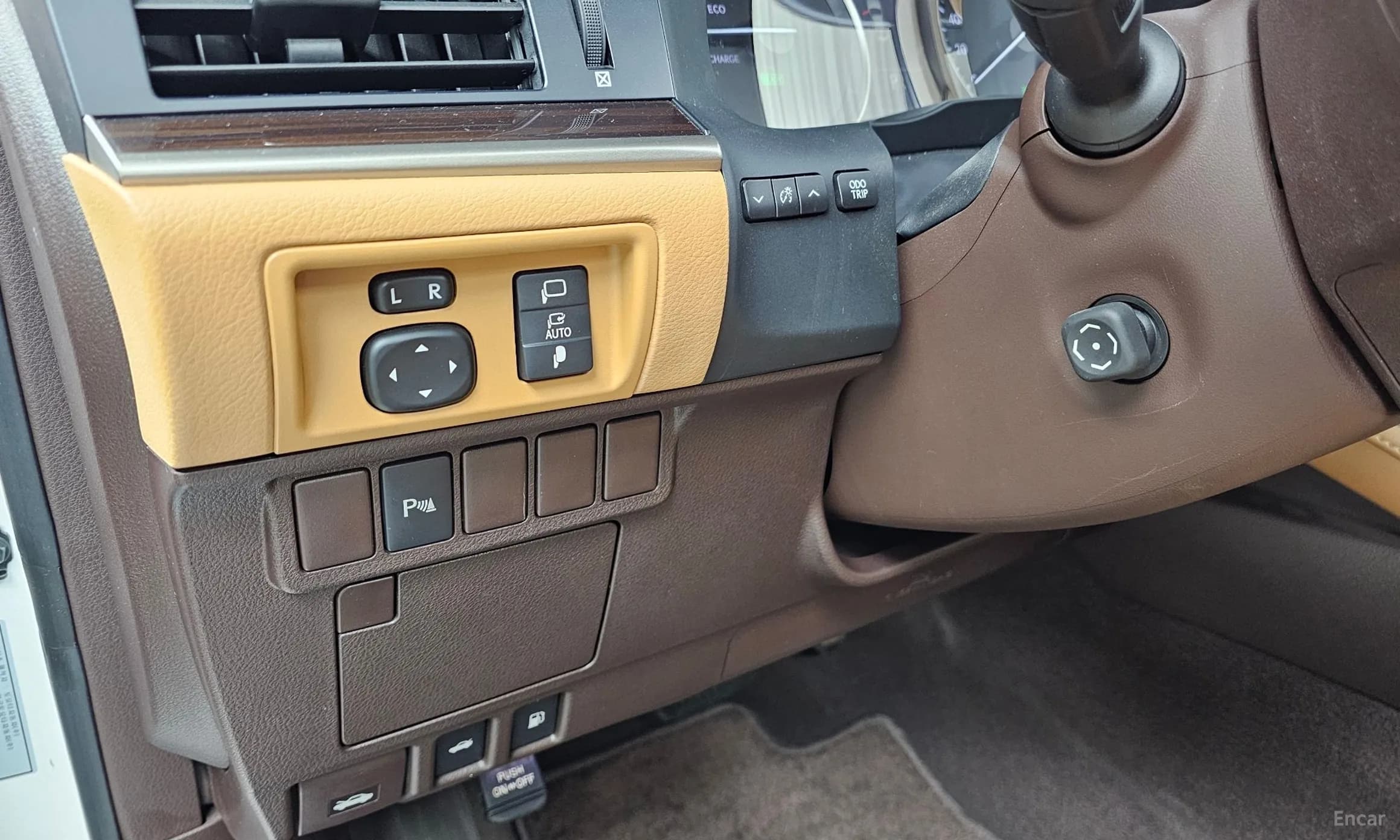 New ES300h