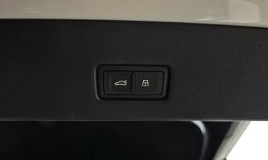 A7 (4K)